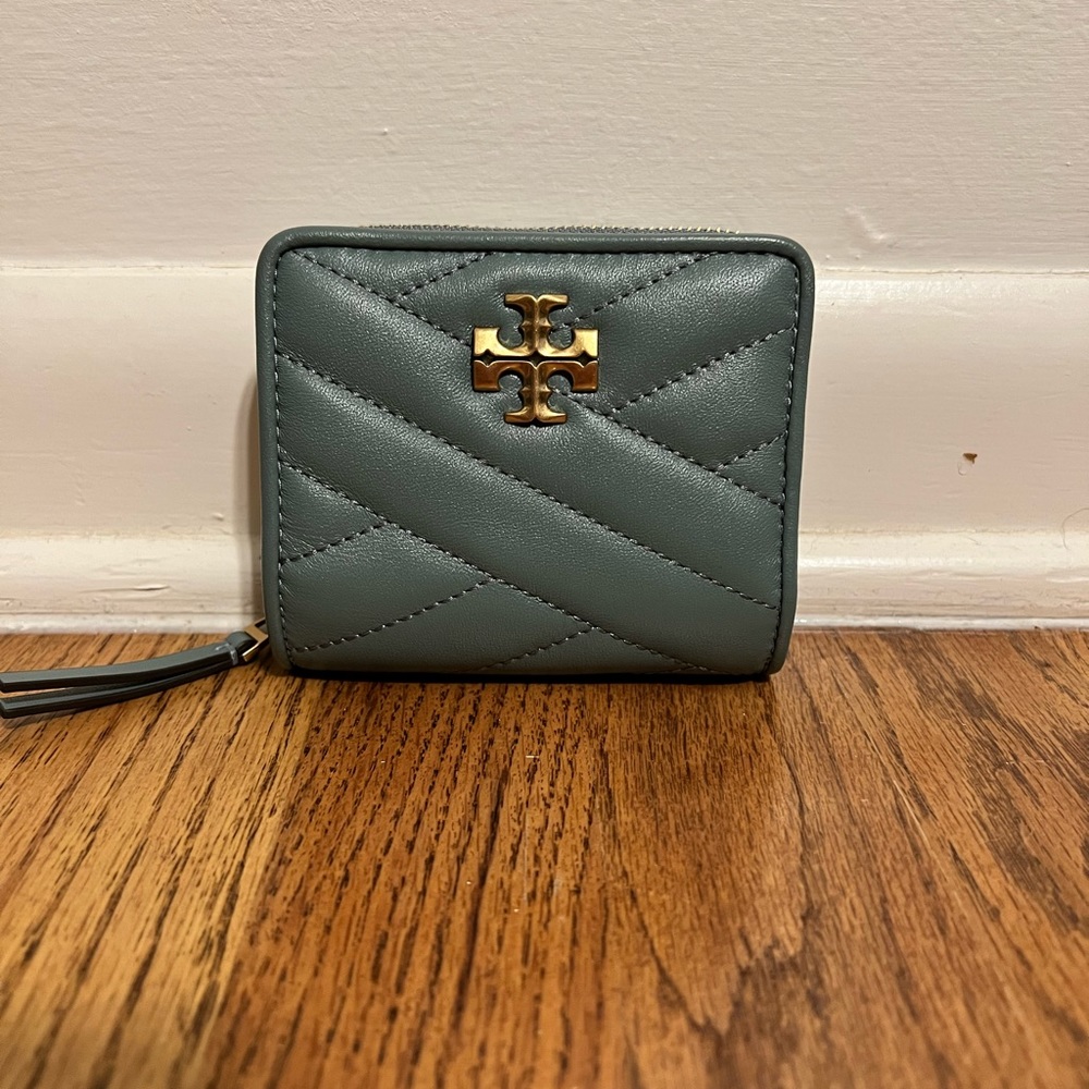 Tory Burch wallet